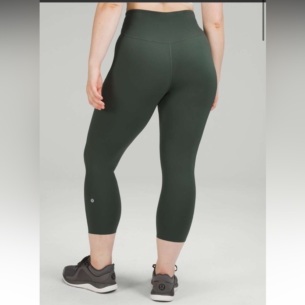 Lululemon Base Pace High-Rise Crop 23" in Smoked Spruce Women’s Size 4